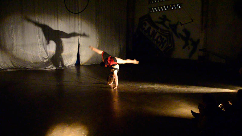Varieté Circo - Nueva Chicago - Danza Acrobática - Diana Sauval